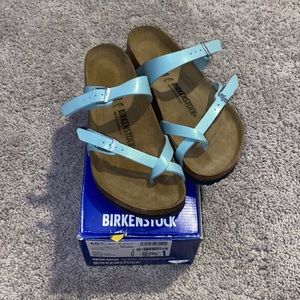 Mayari Birkenstocks “Graceful Faded Aqua”